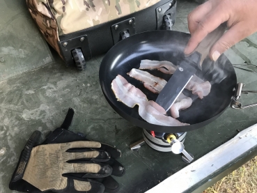 CAMPING PFANNE STEEL MIT KLAPPSTIEL