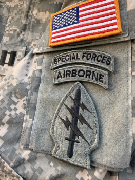 Preview: 10th Special Forces Airborne UCP ACU Patch - Foliage Green