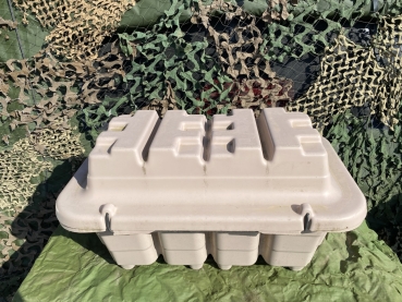 US ARMY FUEL CAN POL STORAGE BOX
