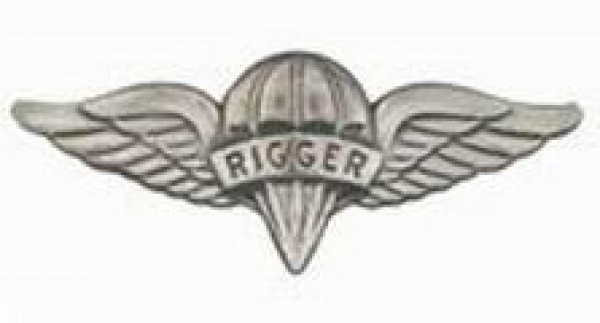 US ARMY Parachutist Rigger Jump Wings Badge