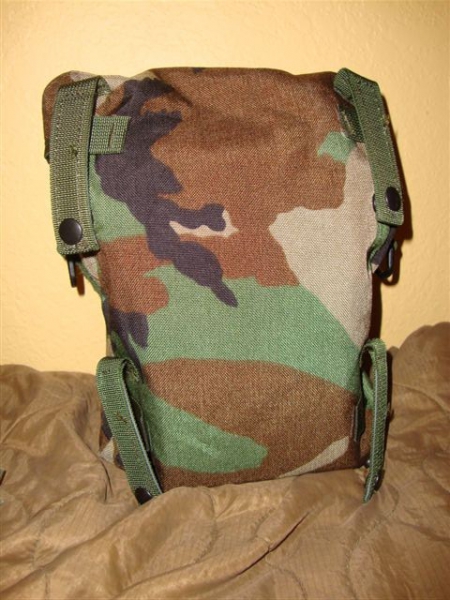 US Army MOLLE MRE Utility Sustainment Pouch Woodland Camouflage