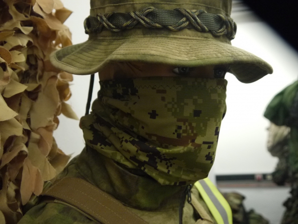 Navy Woodland Digital Neck Gaiter AOR2 NWUIII