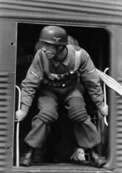 Wehrmacht WH Fallschirmjägerhelm (Repro) oliv