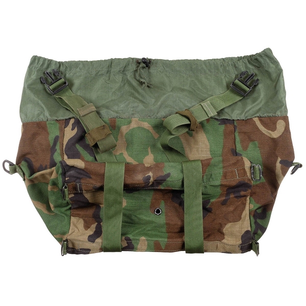 US Army MOLLE II Schlafsacktragesystem woodland camouflage gebraucht