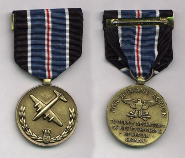 US Medal for Humane Action-Berlin Airlift Medal Orden