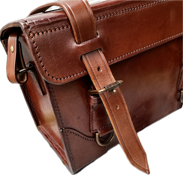 VINTAGE LEDERTASCHE MIT TRAGEGURT BRAUN