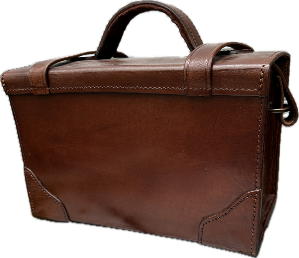 VINTAGE LEDERTASCHE MIT TRAGEGURT BRAUN