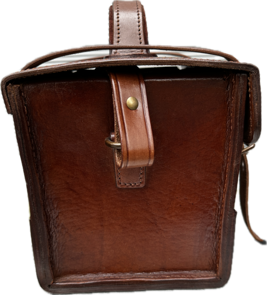 VINTAGE LEDERTASCHE MIT TRAGEGURT BRAUN