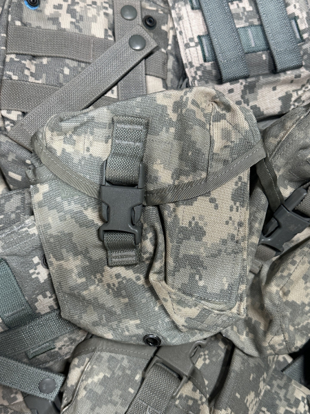 25 Stück US Army UCP IFAK Molle Pouch mit Insert 6545-01-531-3647