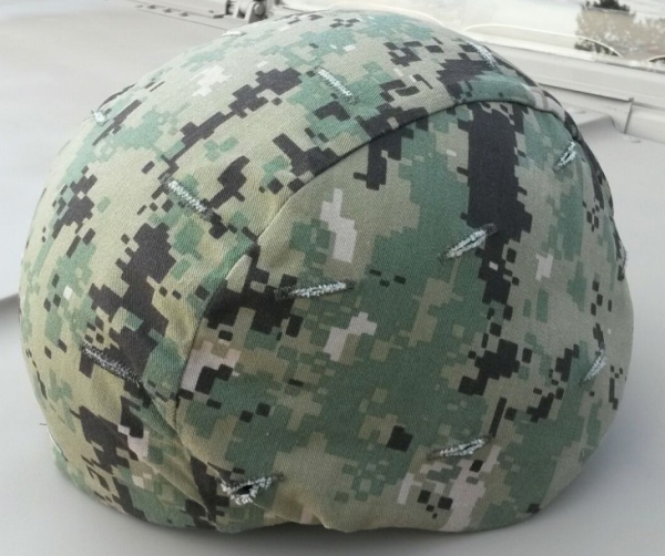 US NAVY ACH TC2000 Kevlarhelm mit AOR2  Cover