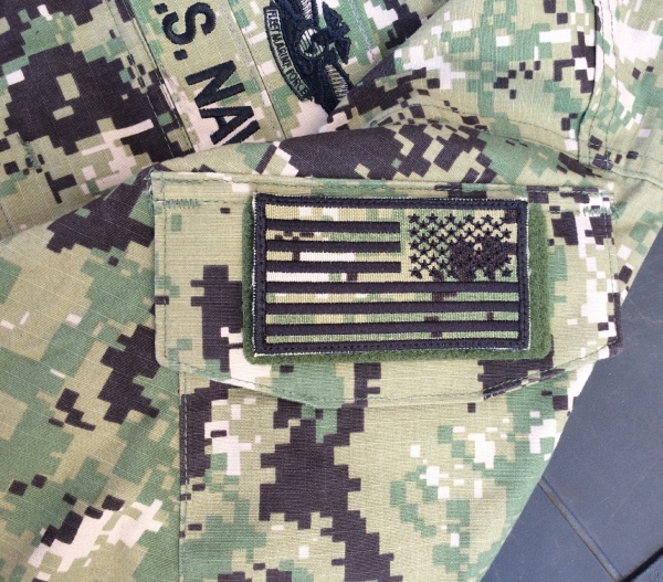US NAVY American Flag Reverse AOR2 Velcro