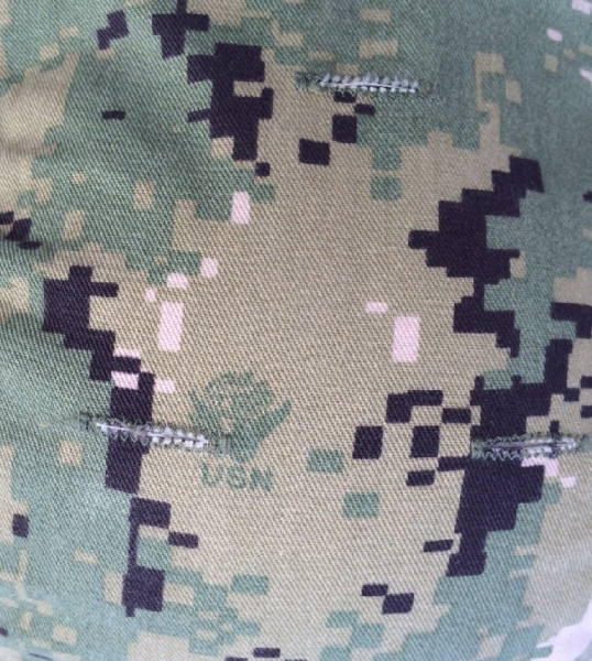 US NAVY ACH TC2000 Kevlarhelm mit AOR2  Cover