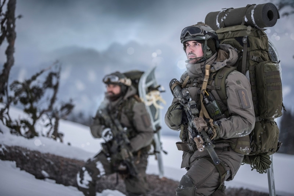 CARINTHIA MIG 4.0 Garment Jacke Oliv