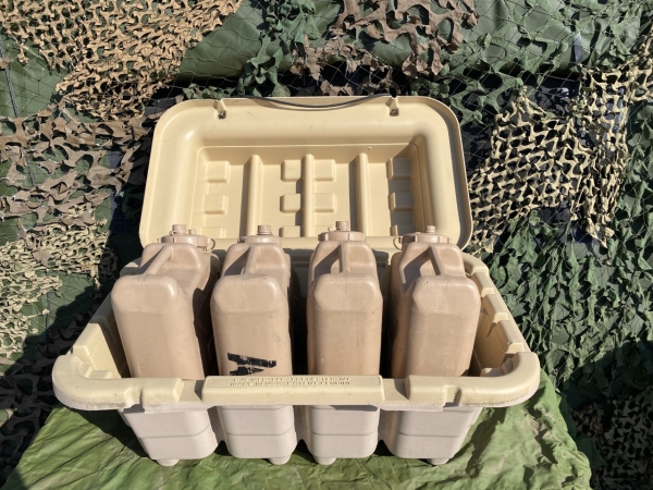 US ARMY FUEL CAN POL STORAGE BOX