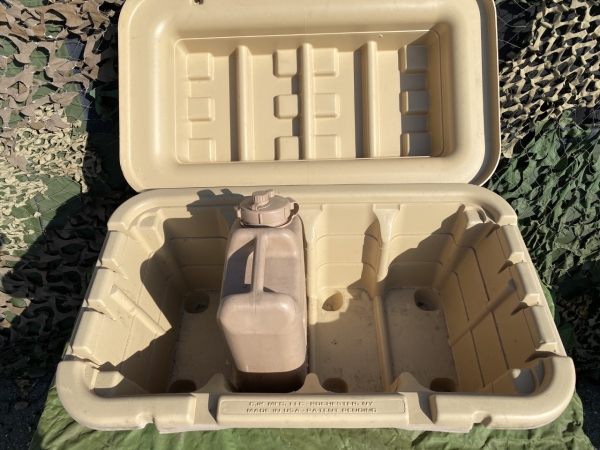 US ARMY FUEL CAN POL STORAGE BOX